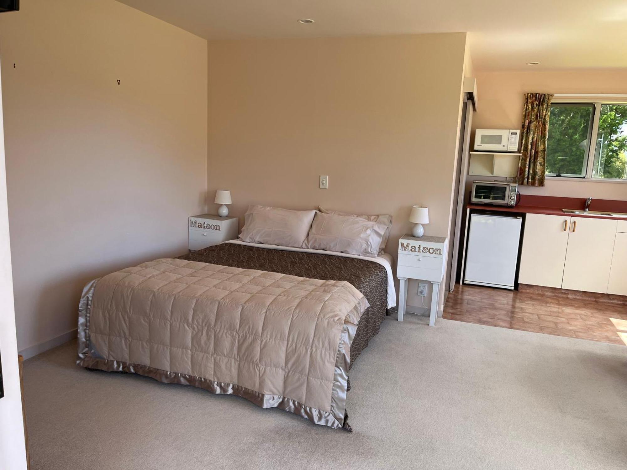 Carrickfergus Cottage Unit 1 Harihari ภายนอก รูปภาพ