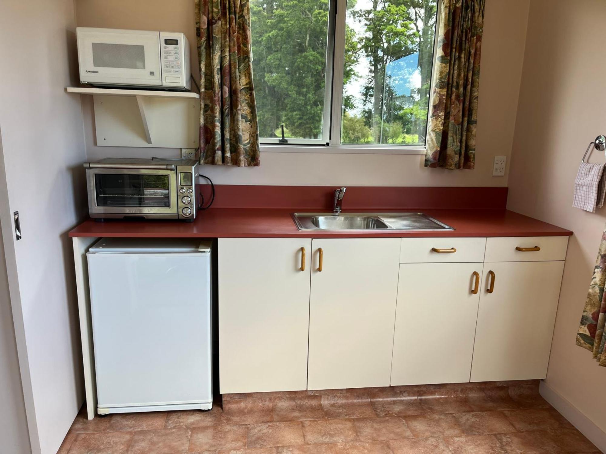 Carrickfergus Cottage Unit 1 Harihari ภายนอก รูปภาพ